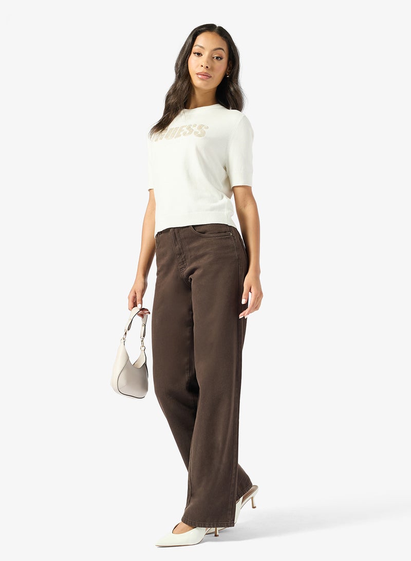 جس كنزة بولوفر قصيرة الأكمام بياقة دائرية وشعار نورة - Image 4